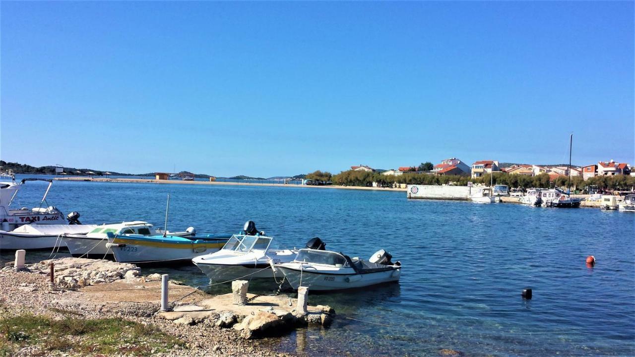Apartments Marina Srima Esterno foto